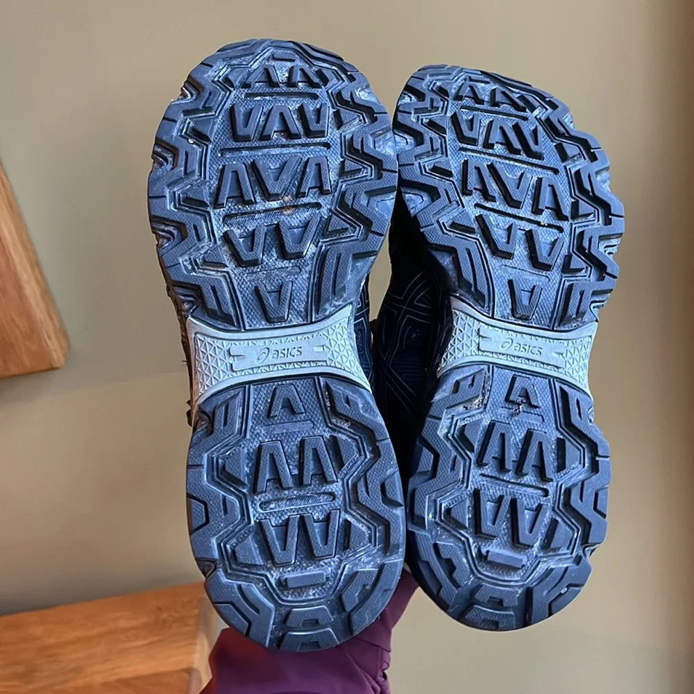 ASICS Gel-Venture 8 — Mens size 7 - Womens size 8.5 - Picture 8 of 9